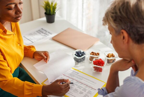 woman receiving nutrition counseling in New Jersey