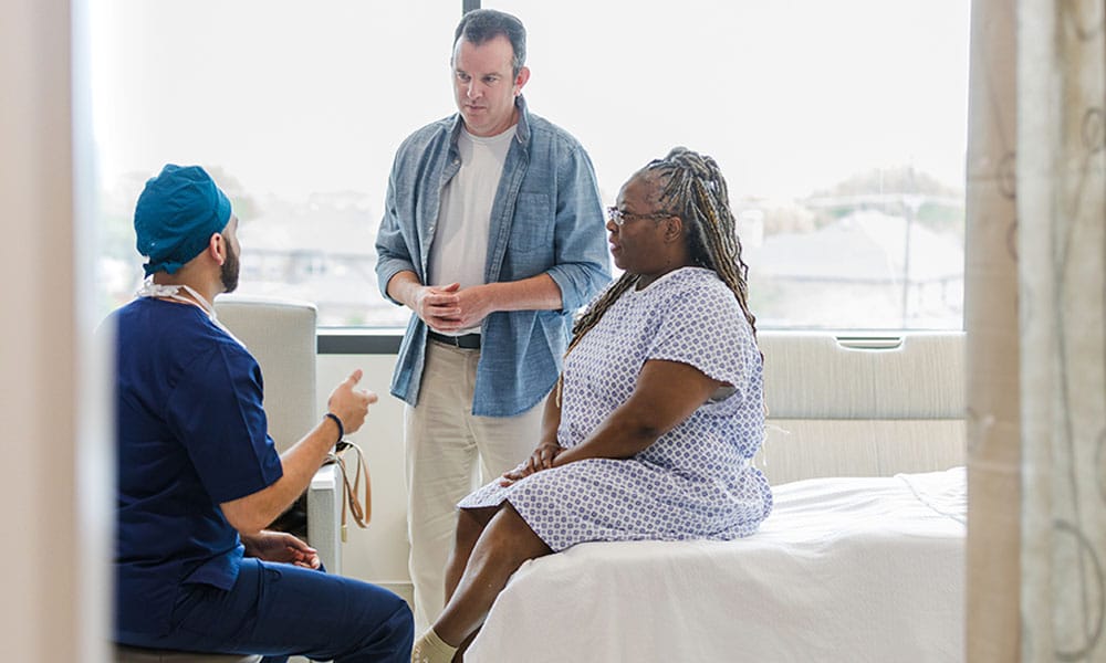 patient and doctor discussing weight gain after bariatric surgery in New Jersey